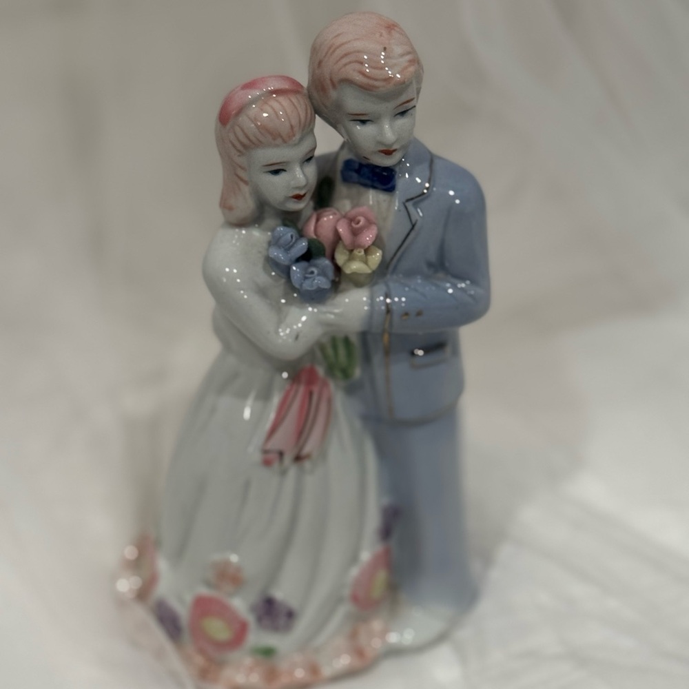 Porcelain Bride and Groom Figurine